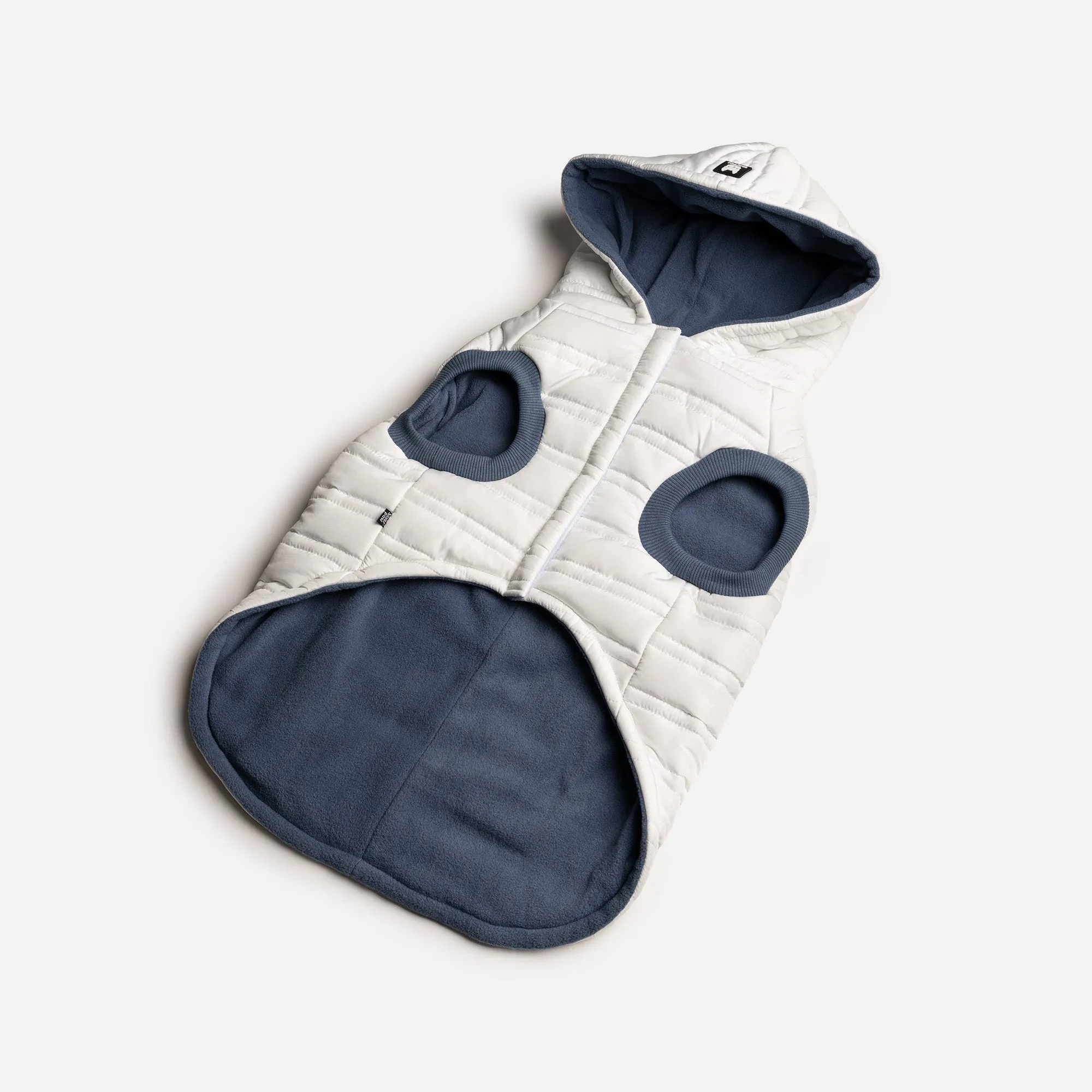 ❄️ Noah Dog Jacket – Quilted Water-Resistant Winter Coat with Harness Access (White)