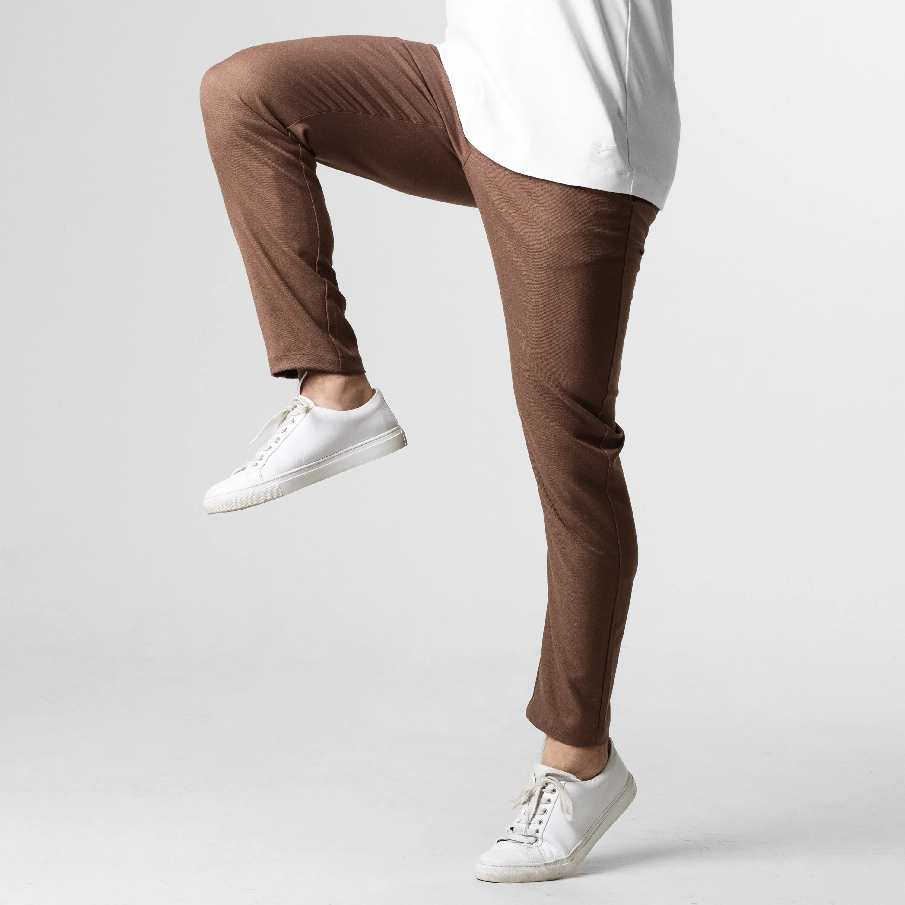 Active Chinos V2 - Brown