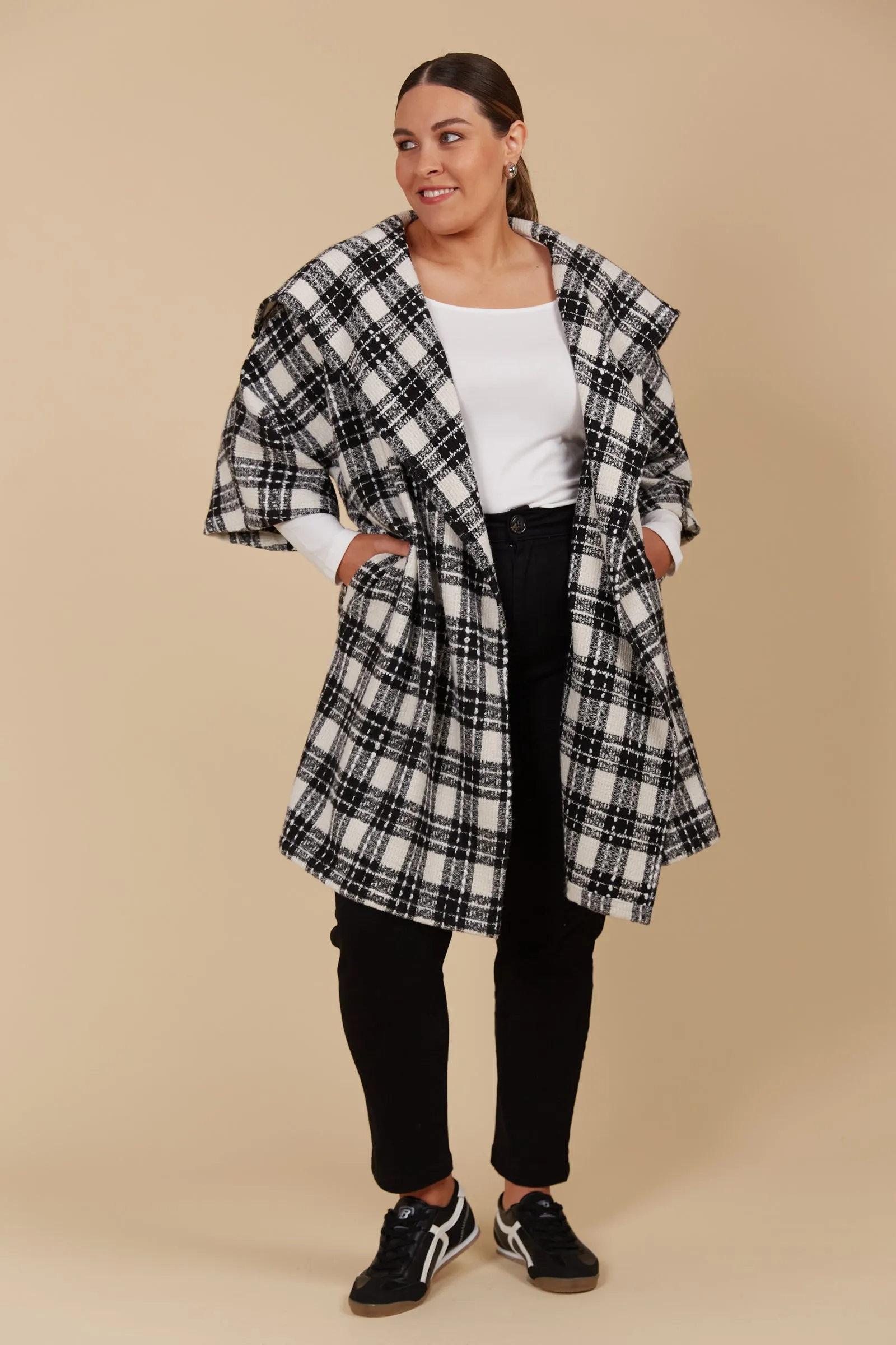Ceto Wrap Jacket - Onyx