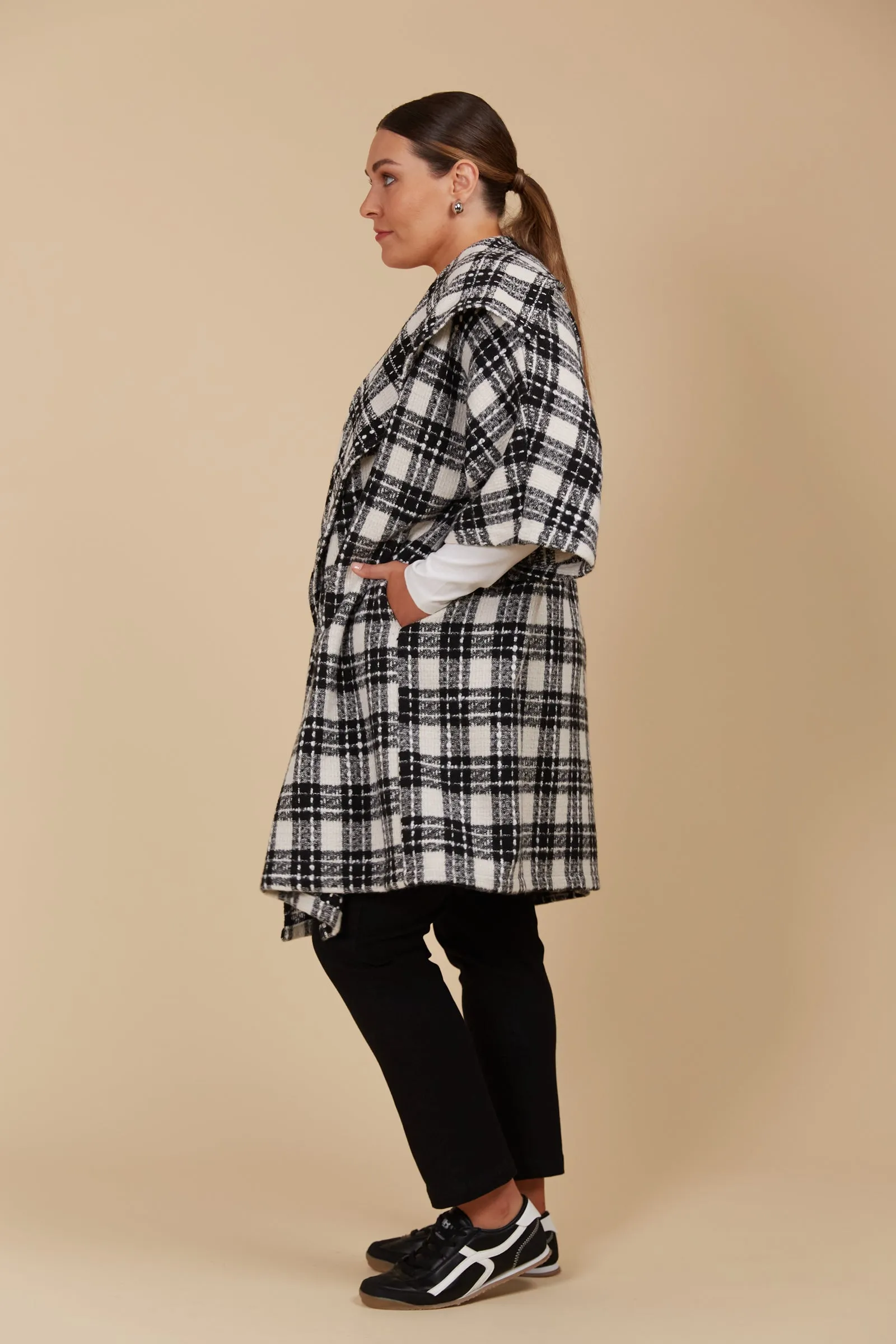 Ceto Wrap Jacket - Onyx