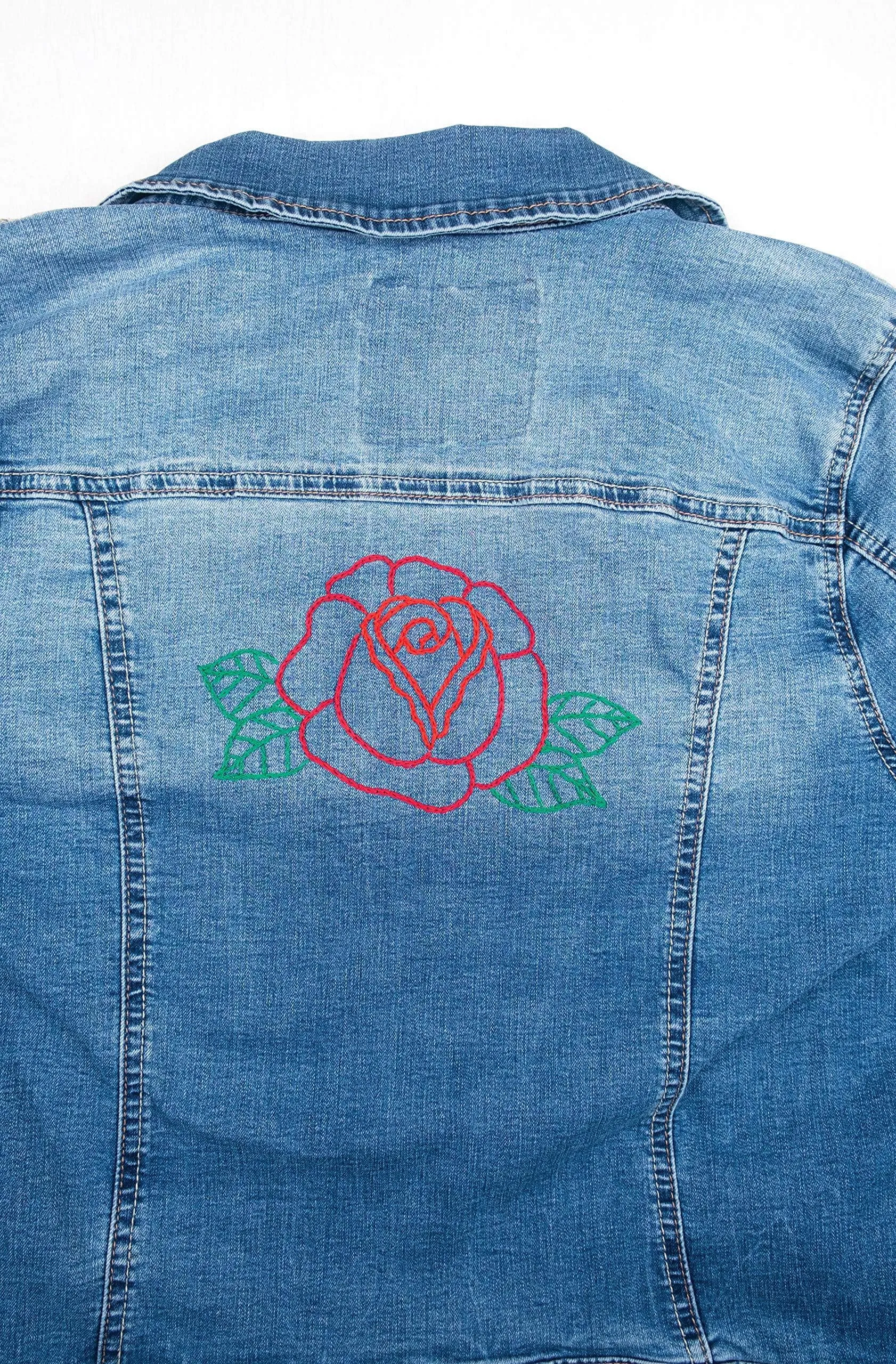 Everyday Embroidery For Modern Stitchers - 50 Iron-On Designs - 15 Projects Anyone Can Make - Megan Eckman