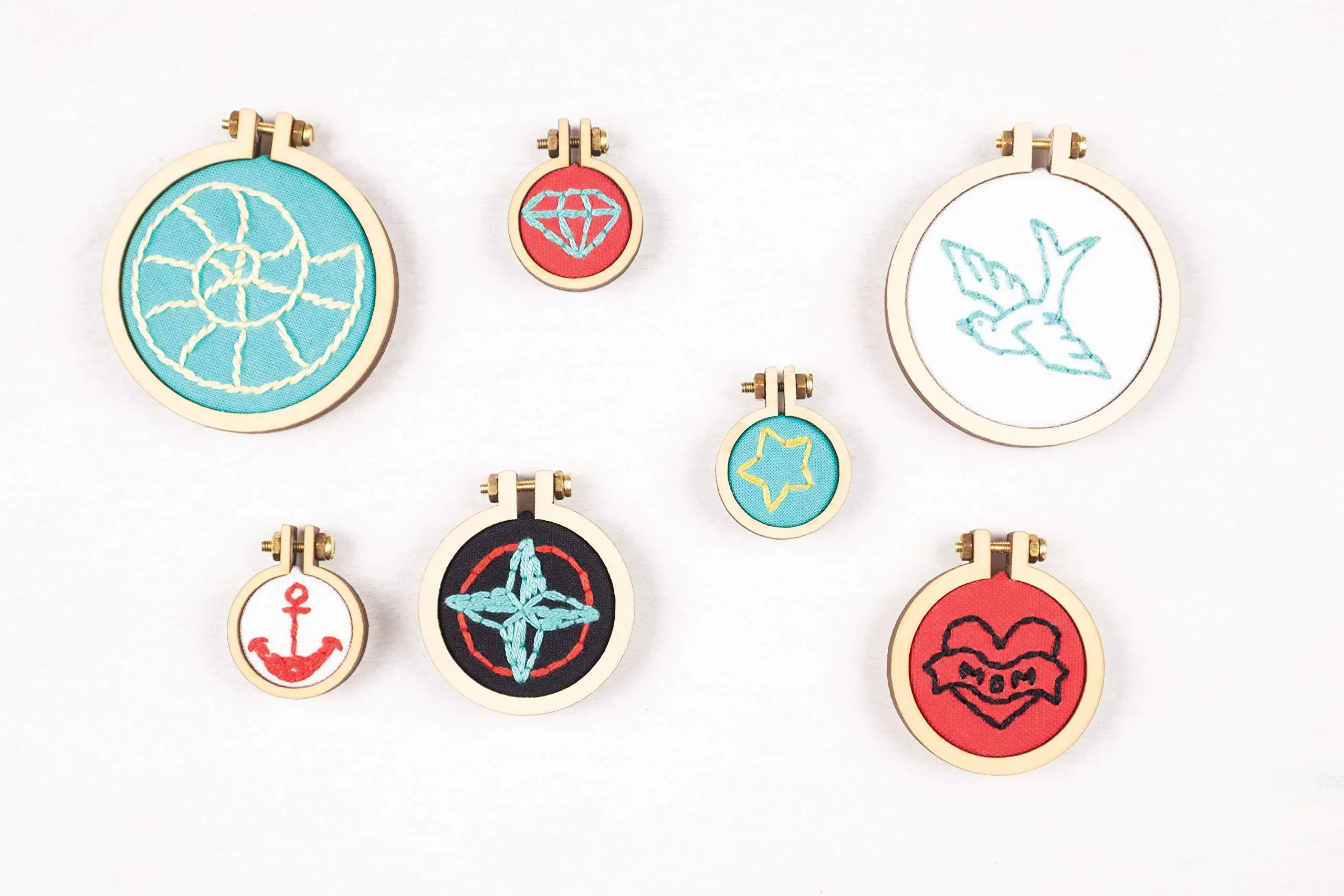 Everyday Embroidery For Modern Stitchers - 50 Iron-On Designs - 15 Projects Anyone Can Make - Megan Eckman